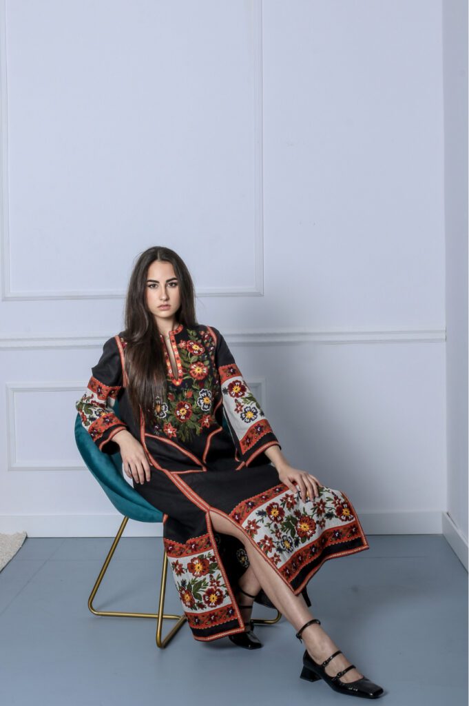 Vestido Chornobruvzi