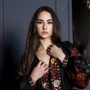 Traje Campo de Amapolas