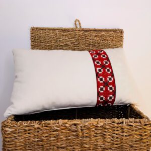 Cojín de terciopelo con franja bordada a mano Blanco