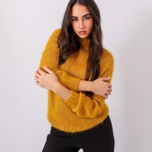 Jersey artesanal de Angora en Mostaza